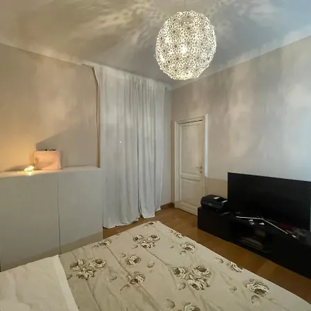 Konukevi Paradise - Brignole Station - Price - Always Open *
