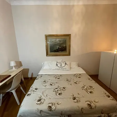 Paradise - Brignole Station - Price - Always Open *