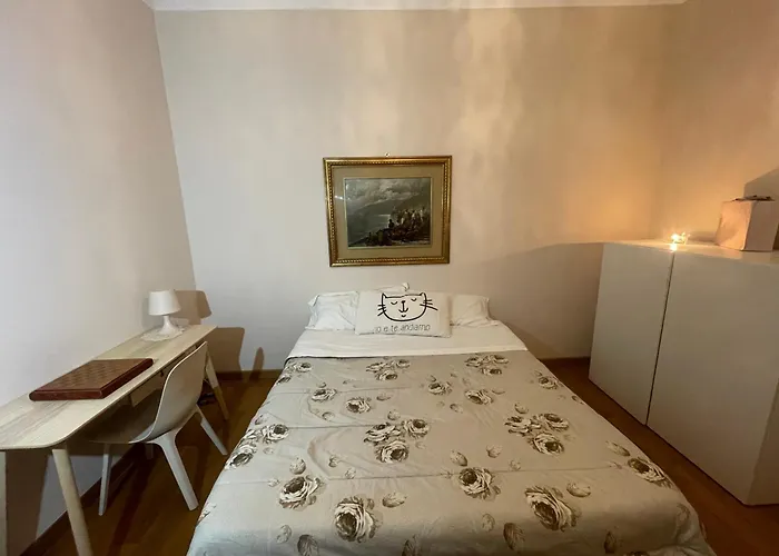 Paradise - Brignole Station - Price - Always Open *