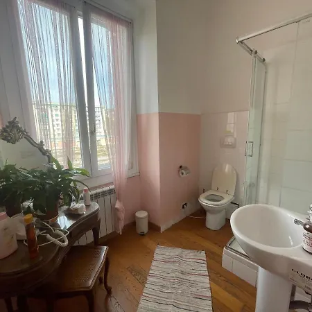 Paradise - Brignole Station - Price - Always Open *