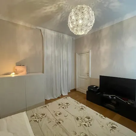 Paradise - Brignole Station - Price - Always Open