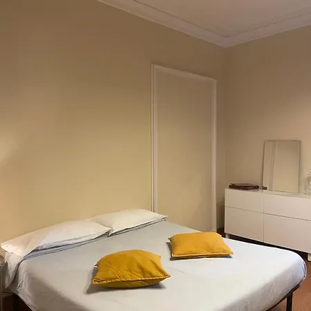 Paradise - Brignole Station - Price - Always Open *