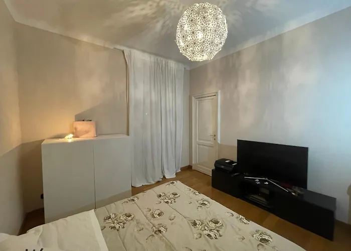 Paradise - Brignole Station - Price - Always Open