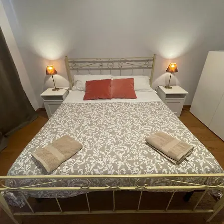 Paradise - Brignole Station - Price - Always Open *